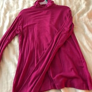 Adorable turtle neck